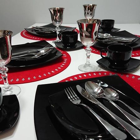 Apartament Exclusive Redblack Kielce Kültér fotó