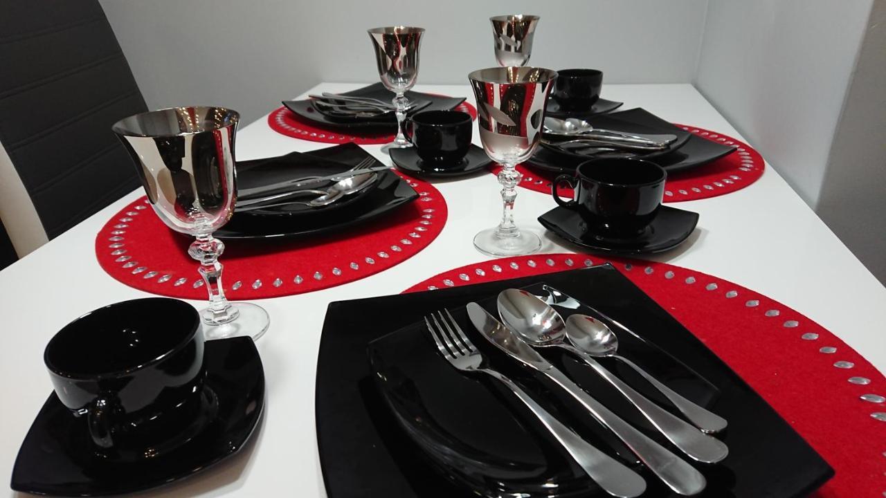 Apartament Exclusive Redblack Kielce Kültér fotó