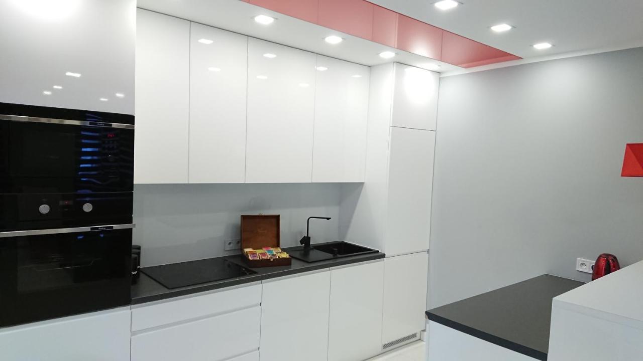 Apartament Exclusive Redblack Kielce Kültér fotó